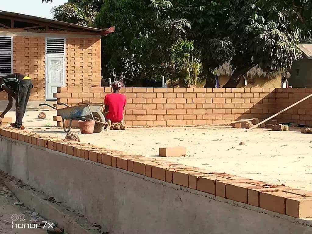 nouveau dispensaire ajk 15